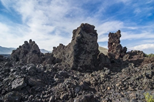 Lava Prints: Cold lava walls in the Craters of the Moon National Park