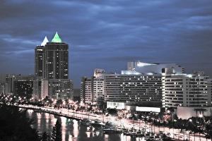 Images Dated 1st March 2009: Collins Avenue and Indian Creek, Miami Beach, Florida, United States of America