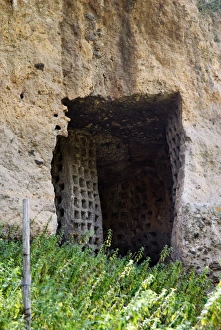Images Dated 7th September 2008: Colombario tomb, Etruscan necropolis of Le Scalette, Tuscania, Viterbo