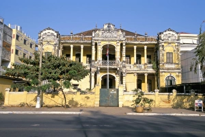 Colonial building, Phnom Penh, Cambodia, Indochina, Southeast Asia, Asia