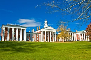 Images Dated 6th November 2008: Colonial buildings, part of the Military College in Lexington, Virginia