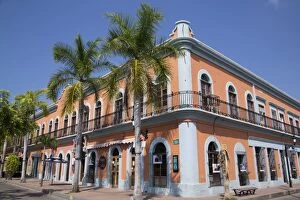 Mexican Culture Gallery: Colonial Buildings, near Machado Square, Mazatlan, Sinoloa State, Mexico, North America
