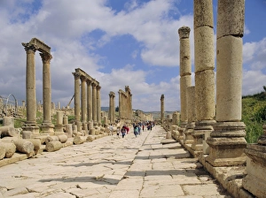 Cardo Maximus Prints: The colonnaded street