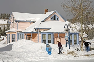 Rocky Mountain Prints: Colorful house in downtown Breckenridge