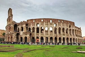 Old Ruins Gallery: Colosseum, Roman Amphitheatre, Forum area, Historic Centre (Centro Storico), Rome