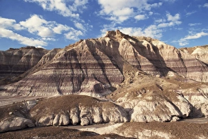 Layer Prints: Coloured bands and ridges on the Blue Mesa in the Petrified