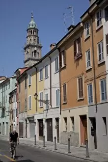 Images Dated 15th August 2011: Colourful architecture, Parma, Emilia Romagna, Italy, Europe