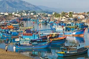 Images Dated 31st December 2009: Colourful fishing boats at the habour of Nha Trang, Vietnam, Indochina