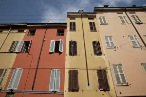 Images Dated 15th August 2011: Colourful houses, Parma, Emilia Romagna, Italy, Europe