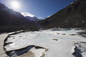 Images Dated 1st December 2008: Colourful pools of calcite deposit frozen at Huanglong National Park, UNESCO World Heritage Site