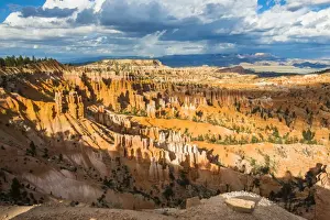 The colourful sandstone formations of the Bryce Canyon National Park in the late afternoon, Utah, United States of America, North America