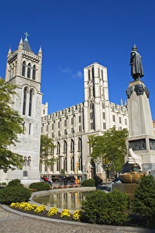 Images Dated 14th September 2007: Columbus Circle, Syracuse, New York State, United States of America, North America
