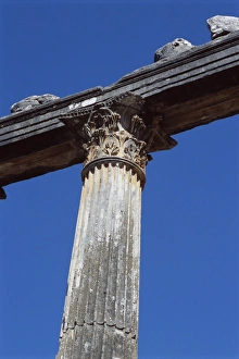 Detail of column at archaeological site