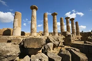 Images Dated 9th March 2008: Columns of the Tempio di Ercole, Valle dei Templi, UNESCO World Heritage Site