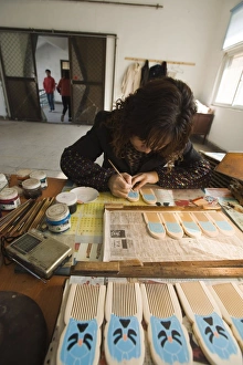 Images Dated 19th November 2008: Comb factory, Changzhou, Jiangsu, China, Asia