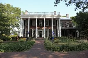 Images Dated 8th August 2010: Commanding Officers Quarters, Governors Island, Park, National Historic Landmark District