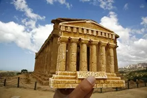 Images Dated 19th May 2007: Concordia Temple at the Valley of Temples, Agrigento, UNESCO World Heritage Site