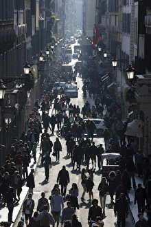 Retail Prints: Via Condotti shopping street, Rome, Lazio, Italy, Europe