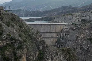 Sustainable Prints: Construction and structure of a dam near a canyon in Dagestan