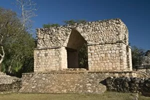Images Dated 17th September 2006: Corbelled arch, Ek Balam, Yucatan, Mexico, North America