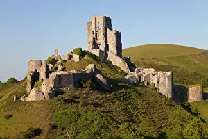 Images Dated 29th May 2009: Corfe Castle, Corfe, Dorset, England, United Kingdom, Europe
