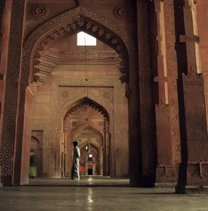Fatehpur Sikri Prints: Corridor in the mosque