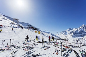 Courmayeur ski resort, Aosta Valley, Italian Alps, Italy, Europe