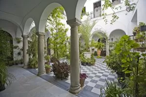 Images Dated 22nd July 2008: Courtyard, Arcos de la Frontera, one of the white villages, Andalucia, Spain, Europe