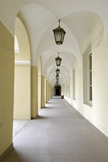 Lithuanian Prints: Courtyard cloisters in the university