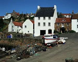 Images Dated 8th August 2008: Crail Harbour