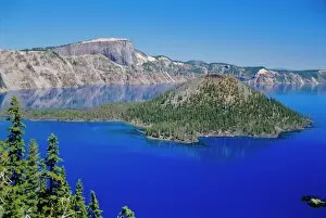 Images Dated 26th January 2009: Crater Lake National Park