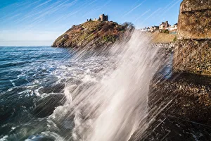 Criccieth Castle, above Criccieth Beach, Gwynedd, North Wales, Wales, United Kingdom