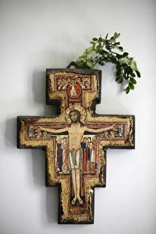 Images Dated 11th February 2000: Cross in a room, Saint-Pierre de Solesmes Abbey, Solesmes, Sarthe, Pays de la Loire