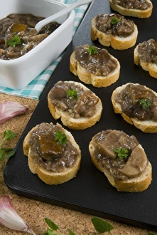 Trays Prints: Crostini with cep mushroom (Boletus edulis), Italy, Europe