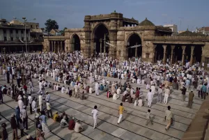 Ahmedabad Prints: Crowds gather for a Muslim festival at the Jama Masjid Mosque, Ahmedabad