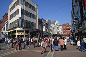Crowds in Grafton Street
