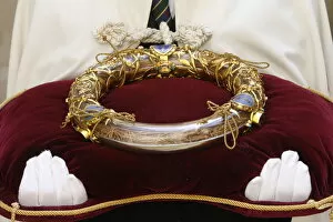 Images Dated 1st May 2009: Crown of Thorns, Christs Passion relics at Notre Dame cathedral, Paris, France