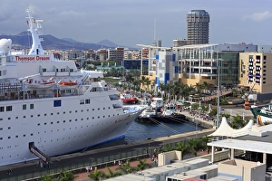 Canaries Prints: Cruise ship in Santa Catalina Port