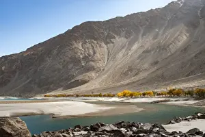 Skardu Prints: The crystal clear Shyok River in the Khapalu valley near Skardu, Gilgit-Baltistan