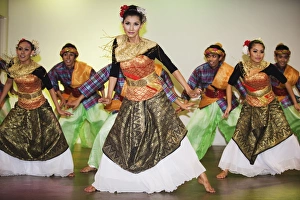 Dancer Prints: Cultural show at Malaysia Tourist Office, Kuala Lumpur, Malaysia, Southeast Asia, Asia