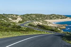 Images Dated 20th October 2008: Curvy road in Beachport, South Australia, Australia, Pacific