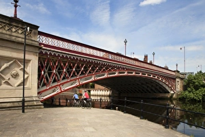 Cyclists by the River Aire at Crown Point Bridge, Leeds, West Yorkshire, Yorkshire, England, United Kingdom, Europe