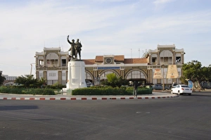 Images Dated 10th January 2009: Dakar Railway Station, Dakar, Senegal, West Africa, Africa