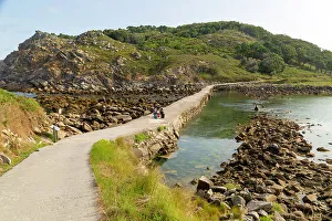 Concrete Prints: Dam breakwater between islands