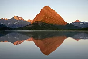 Images Dated 5th August 2008: Dawn at Swiftcurrent Lake, Glacier National Park, Montana, United States of America