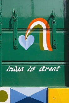 Images Dated 18th December 2007: Decorated truck, Hyderabad, Andhra Pradesh state, India, Asia
