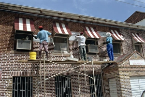 Painter Prints: Decorating outside of a house, St