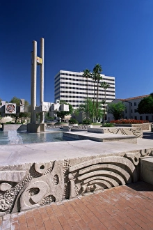 Decorative fountain in El Presidio Park