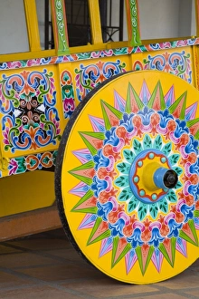 Images Dated 30th November 2009: Decorative ox-cart in Sarchi Village, Central Highlands, Costa Rica, Central America