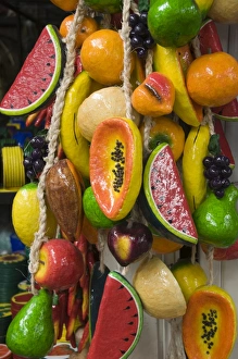 Images Dated 24th April 2008: Decorative wooden fruit, Guanajuato, Guanajuato State, Mexico, North America